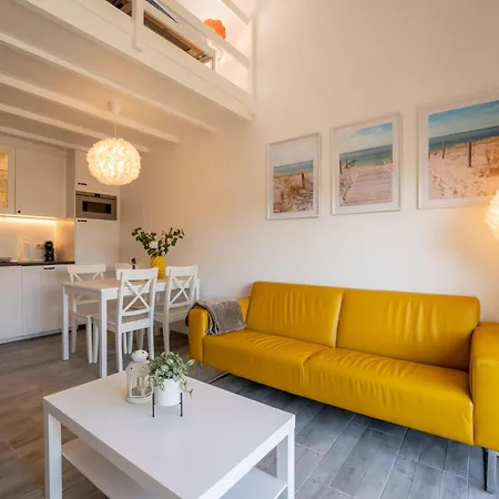 Melrose With Parking By Interhome Tatil Evi Bredene